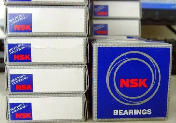NSK UCFL202-009D1 立式帶座外球面軸承組件帶制動(dòng)螺釘